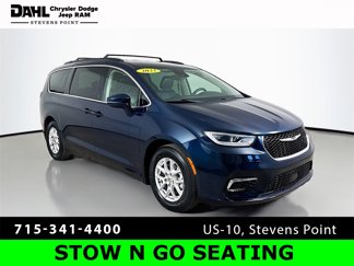 Used 2022 Chrysler Pacifica Touring-L image 1