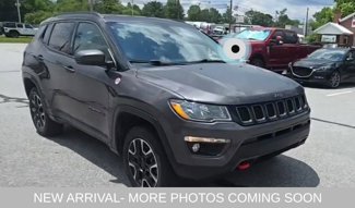 Used 2020 Jeep Compass Trailhawk image 1