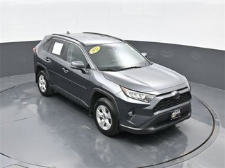 Used 2021 Toyota RAV4 XLE image 1