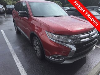 Used 2017 Mitsubishi Outlander ES image 1