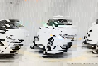Used 2017 Chevrolet Volt LT w/ Comfort Package image 1