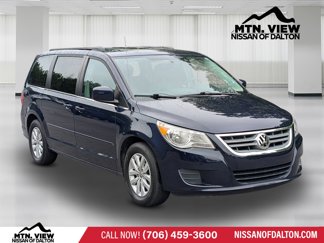 Used 2014 Volkswagen Routan SE image 1