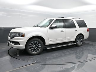 Used 2015 Lincoln Navigator 4WD image 1