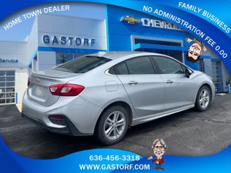 Used 2018 Chevrolet Cruze LT w/ Convenience Package image 1