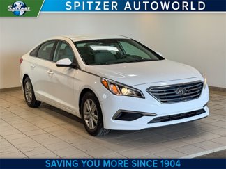 Used 2016 Hyundai Sonata SE image 1