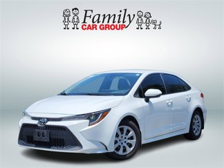 Certified 2022 Toyota Corolla LE image 1