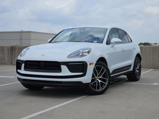 Certified 2025 Porsche Macan image 1