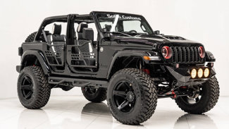 Used 2025 Jeep Wrangler Unlimited Sport image 1