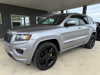 Used 2015 Jeep Grand Cherokee Altitude image 1