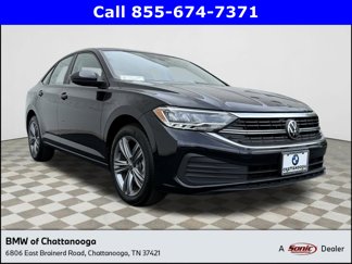 Used 2024 Volkswagen Jetta SE w/ Panoramic Sunroof Package image 1