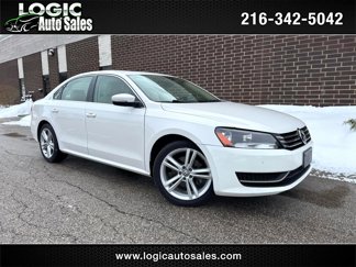 Used 2014 Volkswagen Passat 1.8T SE image 1