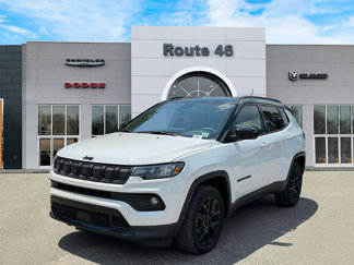 Used 2022 Jeep Compass Latitude image 1