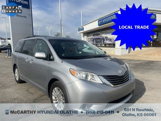 Used 2012 Toyota Sienna XLE image 1