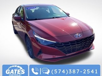 Used 2023 Hyundai Elantra SEL image 1