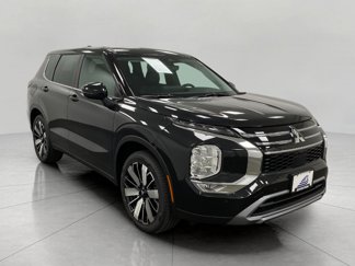 New 2025 Mitsubishi Outlander SE image 1