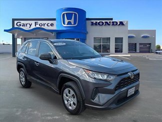 Used 2020 Toyota RAV4 LE image 1