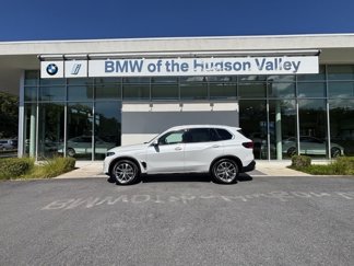 New 2026 BMW X5 xDrive50e image 1