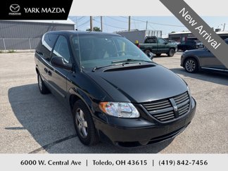 Used 2006 Dodge Caravan SXT w/ Popular Equipment Group I image 1