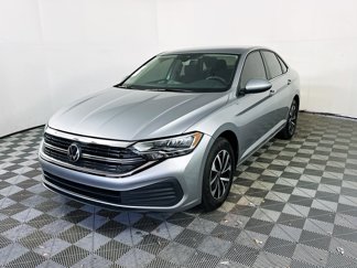 Used 2024 Volkswagen Jetta S image 1