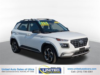 Used 2022 Hyundai Venue Limited image 1