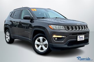 Used 2019 Jeep Compass Latitude w/ Popular Equipment Group image 1