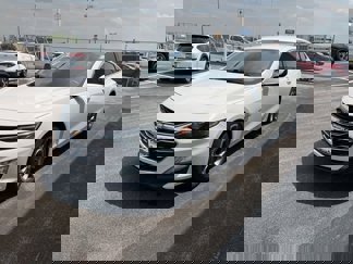 Used 2020 Chevrolet Malibu LT image 1