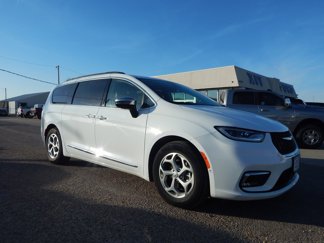 Used 2023 Chrysler Pacifica Limited image 1