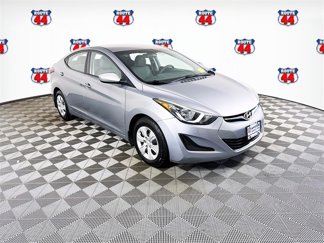 Used 2016 Hyundai Elantra SE image 1