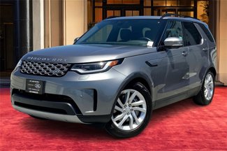 Used 2023 Land Rover Discovery S image 1