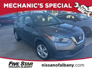 Used 2019 Nissan Kicks S image 1