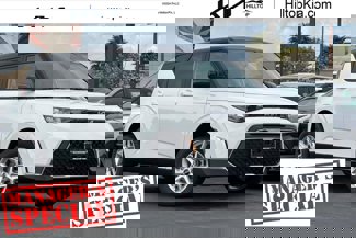 New 2025 Kia Soul S image 1
