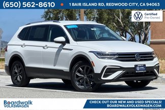 Certified 2022 Volkswagen Tiguan SE image 1