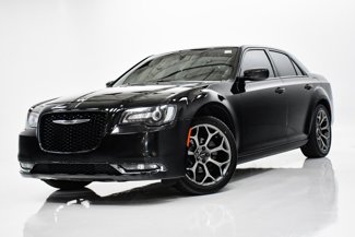 Used 2017 Chrysler 300 S image 1