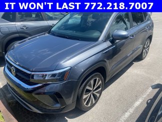 Certified 2022 Volkswagen Taos SE image 1