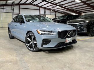 Used 2024 Volvo S60 B5 Core image 1