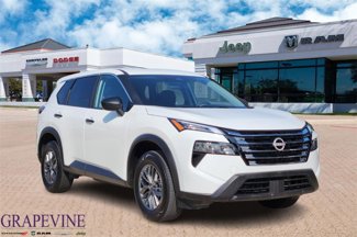Used 2024 Nissan Rogue S image 1