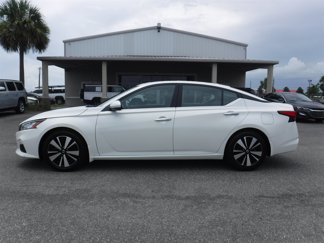 Used 2021 Nissan Altima 2.5 SV w/ SV Premium Package image 1