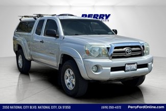 Used 2010 Toyota Tacoma PreRunner image 1