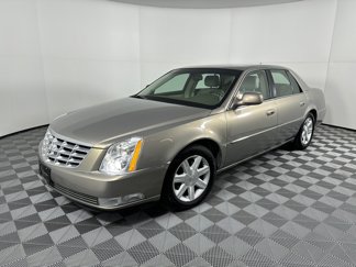 Used 2006 Cadillac DTS image 1