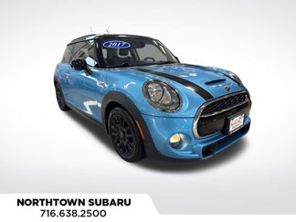 Used 2017 MINI Cooper S image 1
