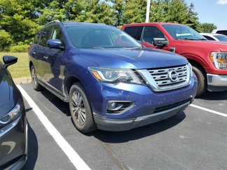 Used 2017 Nissan Pathfinder SL image 1