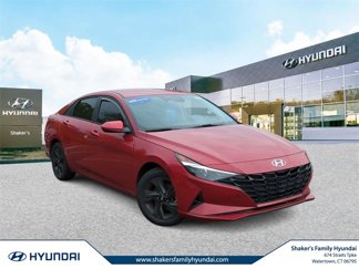 Used 2022 Hyundai Elantra SEL image 1