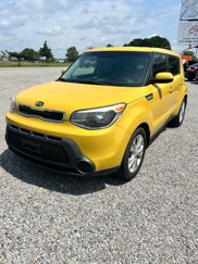 Used 2015 Kia Soul + image 1