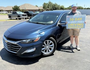 Used 2020 Chevrolet Malibu LT image 1