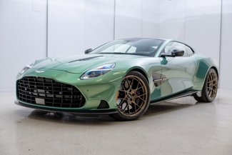 Used 2025 Aston Martin Vanquish image 1