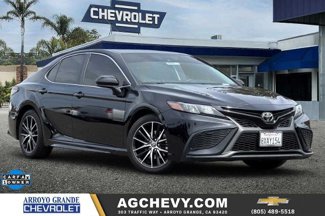 Used 2021 Toyota Camry SE image 1