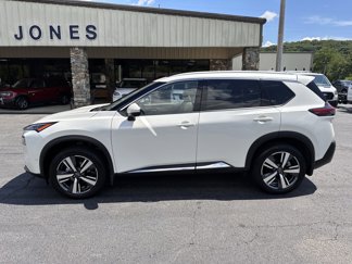 Used 2023 Nissan Rogue SL image 1