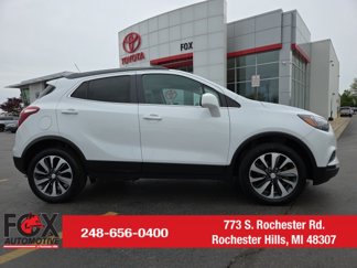 Used 2021 Buick Encore Preferred image 1