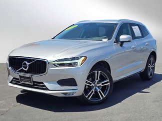 Used 2021 Volvo XC60 T5 Momentum w/ Premium Package image 1