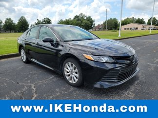 Used 2020 Toyota Camry LE image 1
